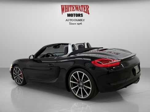 Used 2016 Porsche Boxster image 3