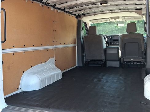 Used 2021 Nissan NV 2500 SV RWD image 27