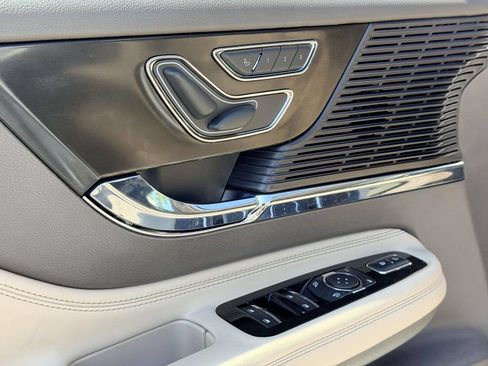 Used 2022 Lincoln Corsair FWD w/ Equipment Group 101A image 13