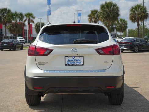 Used 2017 Nissan Rogue Sport SL image 5