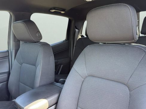 Used 2023 Chevrolet Colorado LT w/ LT Convenience Package II image 10