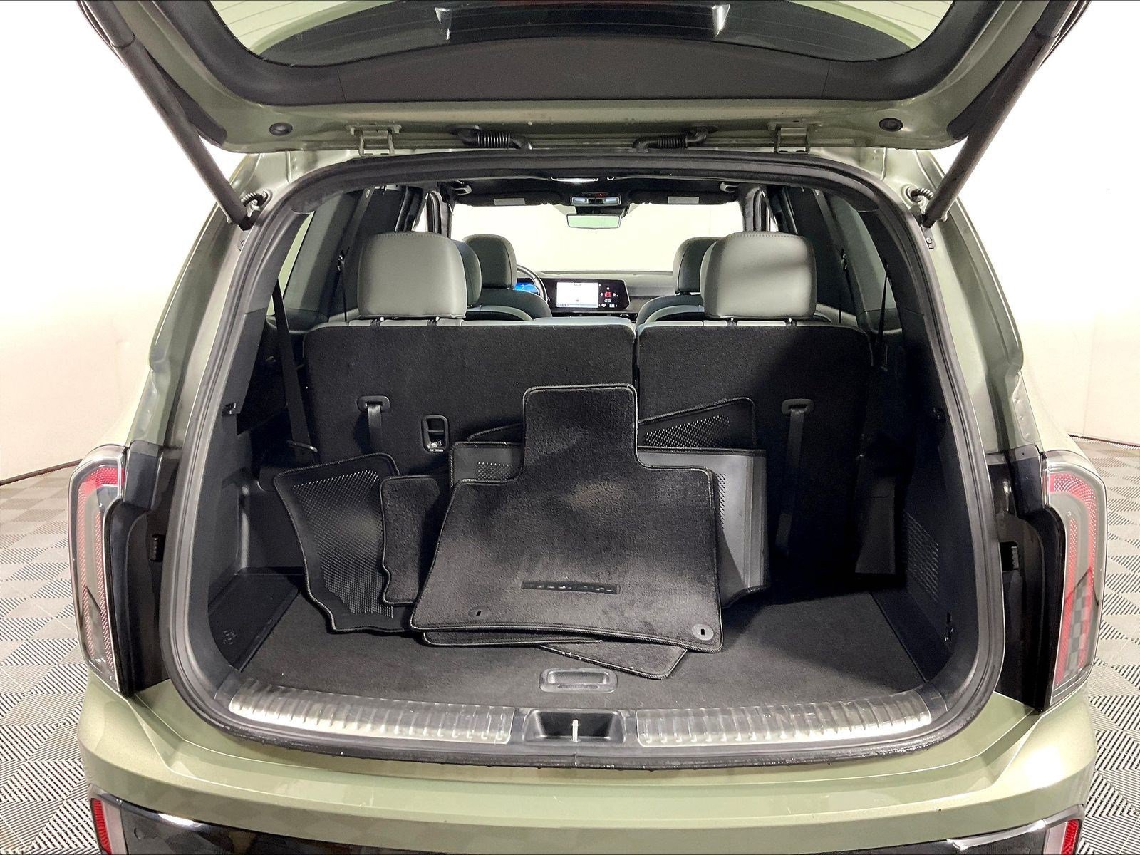 Certified 2024 Kia Telluride SX Prestige X-Line AWD/4WD image 41