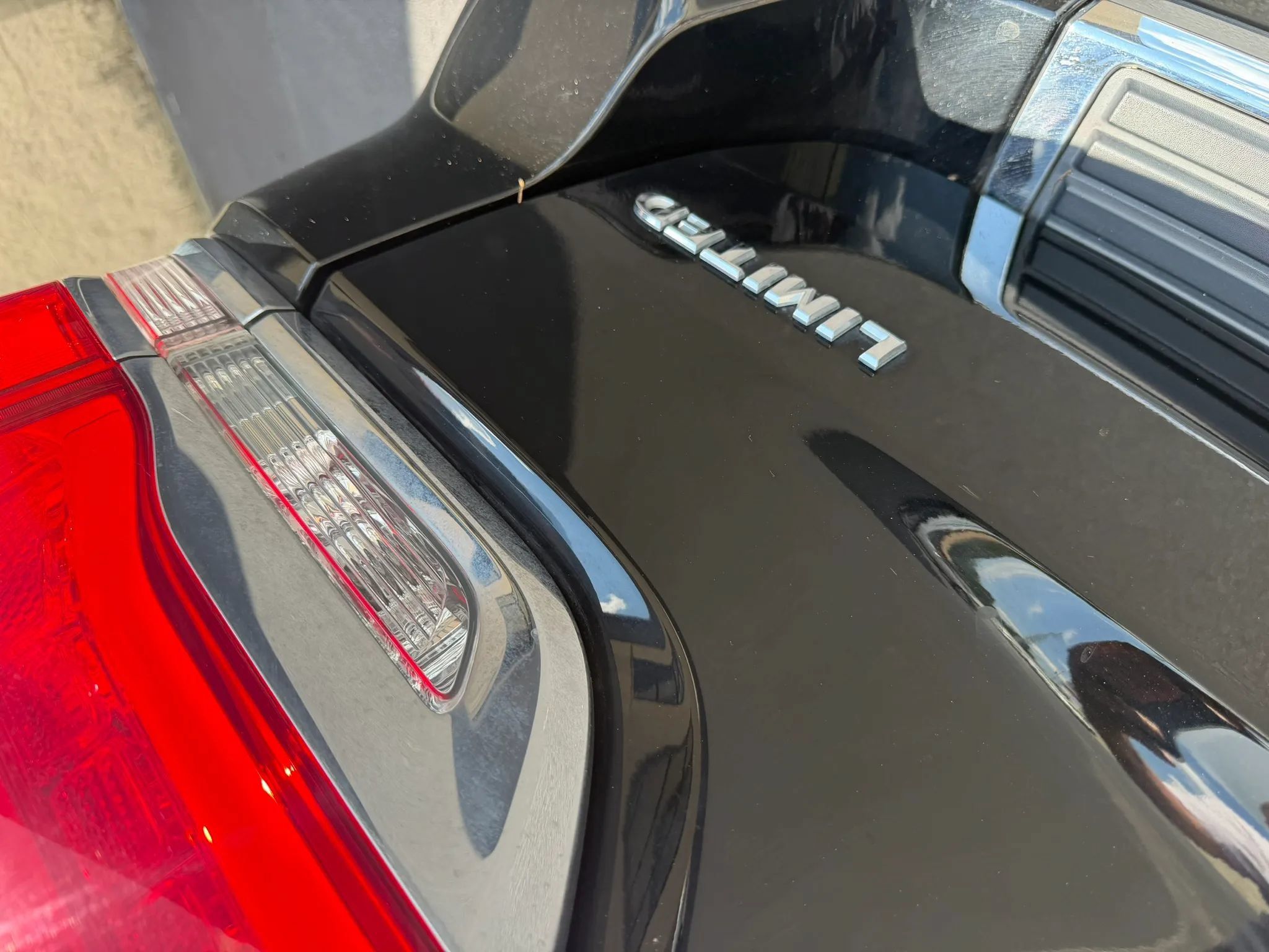 Used 2019 Jeep Grand Cherokee Limited AWD/4WD image 11