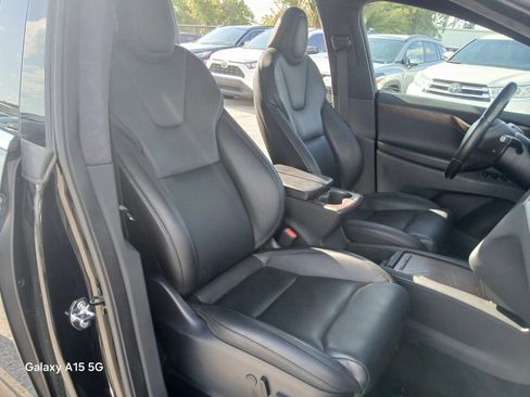Used 2020 Tesla Model X Long Range AWD/4WD image 19