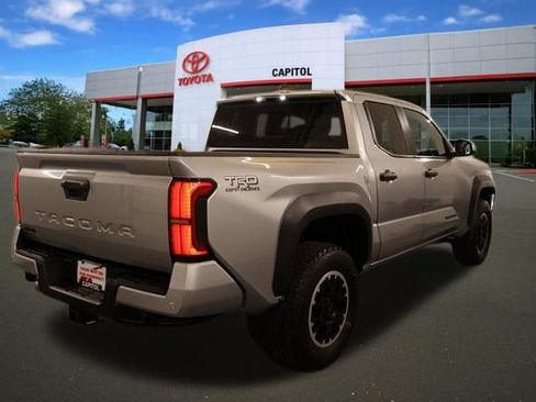 Certified 2024 Toyota Tacoma TRD Off-Road AWD/4WD image 3