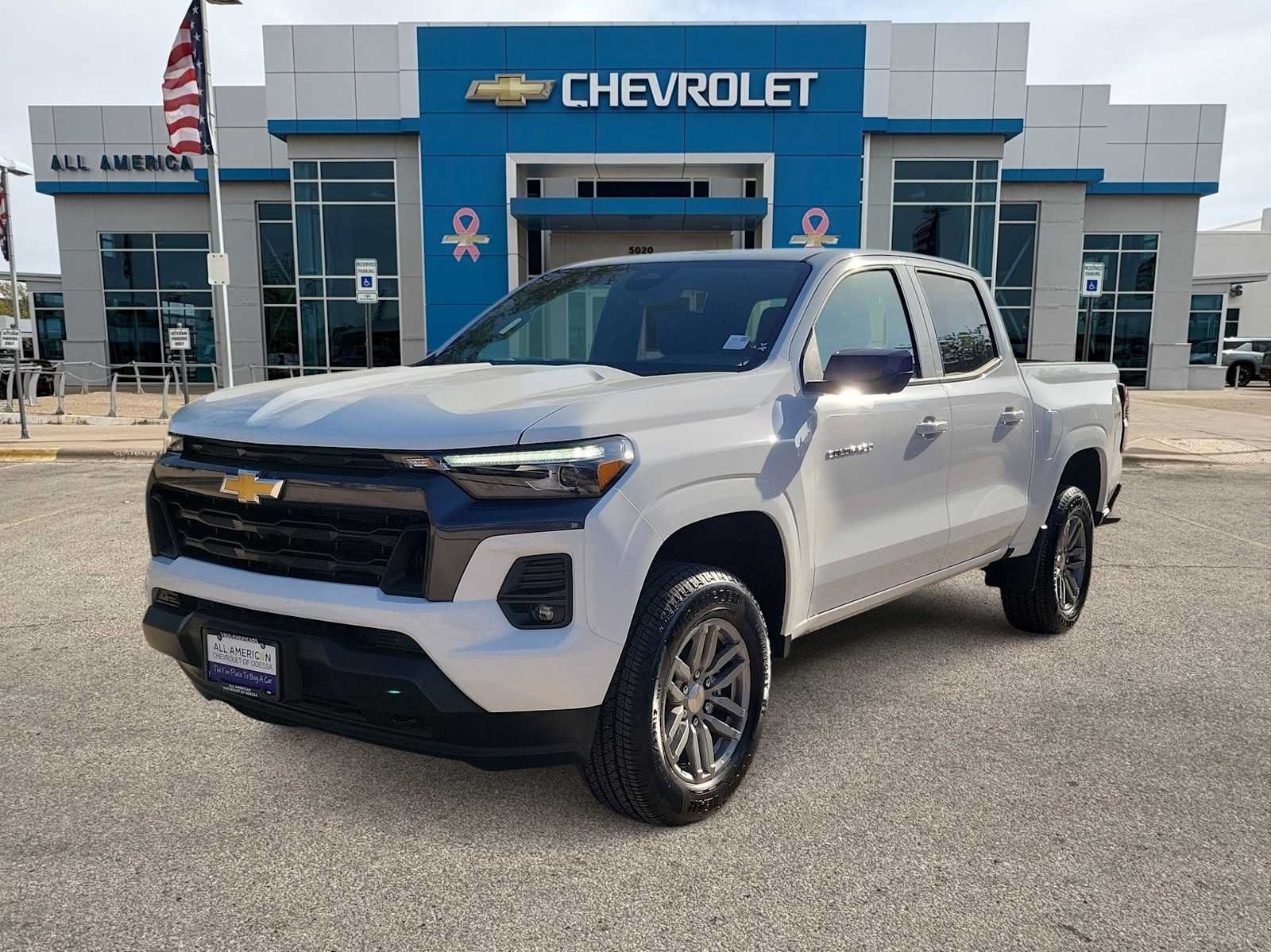 New 2026 Chevrolet Colorado LT w/ LT Convenience Package AWD/4WD image 1
