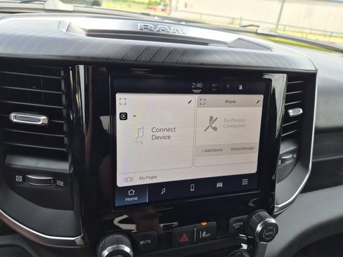 New 2026 RAM 1500 Express AWD/4WD image 19