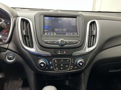 Certified 2022 Chevrolet Equinox LT AWD/4WD image 16