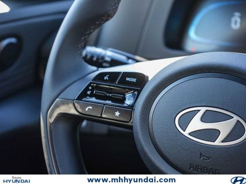 New 2025 Hyundai Elantra Sport FWD image 18