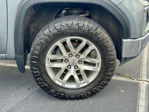 Used 2022 GMC Sierra 1500 SLT w/ SLT Premium Plus Package AWD/4WD image 32