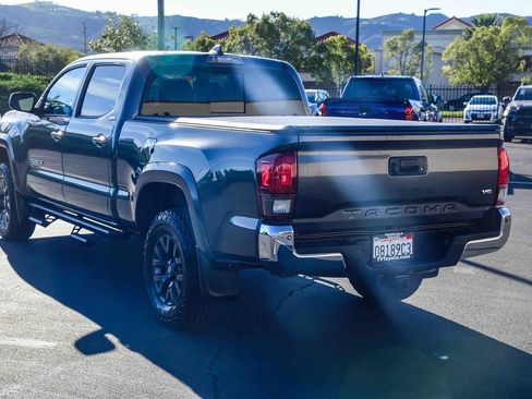 Certified 2021 Toyota Tacoma SR5 image 5