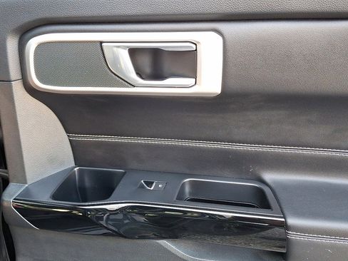 Used 2022 Ford Explorer ST w/ ST Street Pack image 14