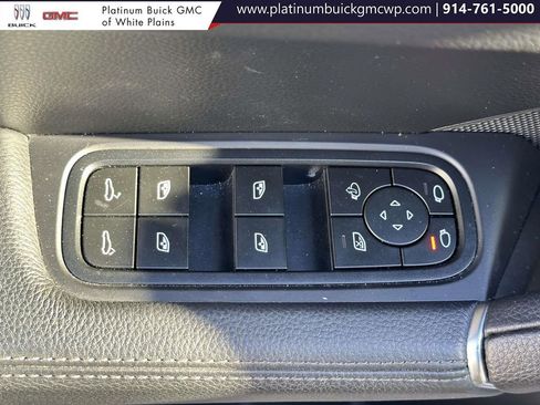 Used 2023 Porsche Cayenne Platinum Edition image 21