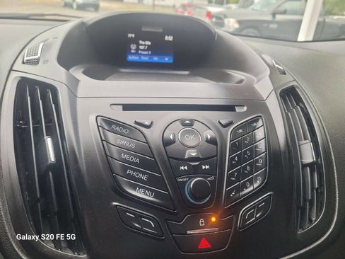 Used 2016 Ford Escape SE image 15