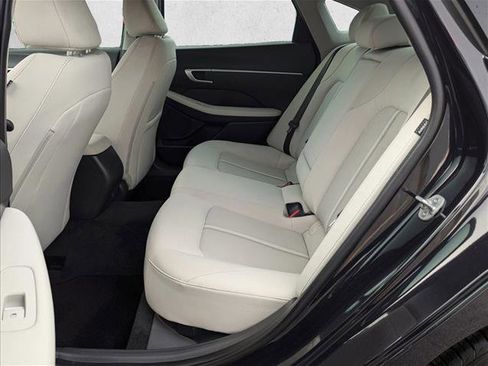 Certified 2025 Hyundai Sonata SEL image 17