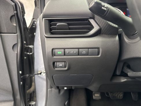 Used 2024 Nissan Sentra S image 30