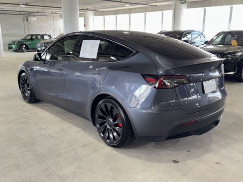 Used 2023 Tesla Model Y Performance image 6