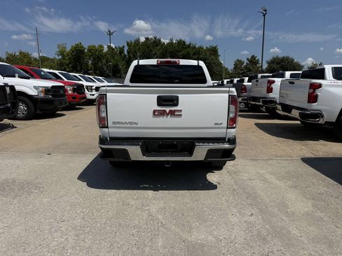 Used 2015 GMC Canyon SLT RWD image 40