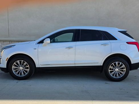 Used 2017 Cadillac XT5 Luxury w/ Driver Awareness Package AWD/4WD image 7