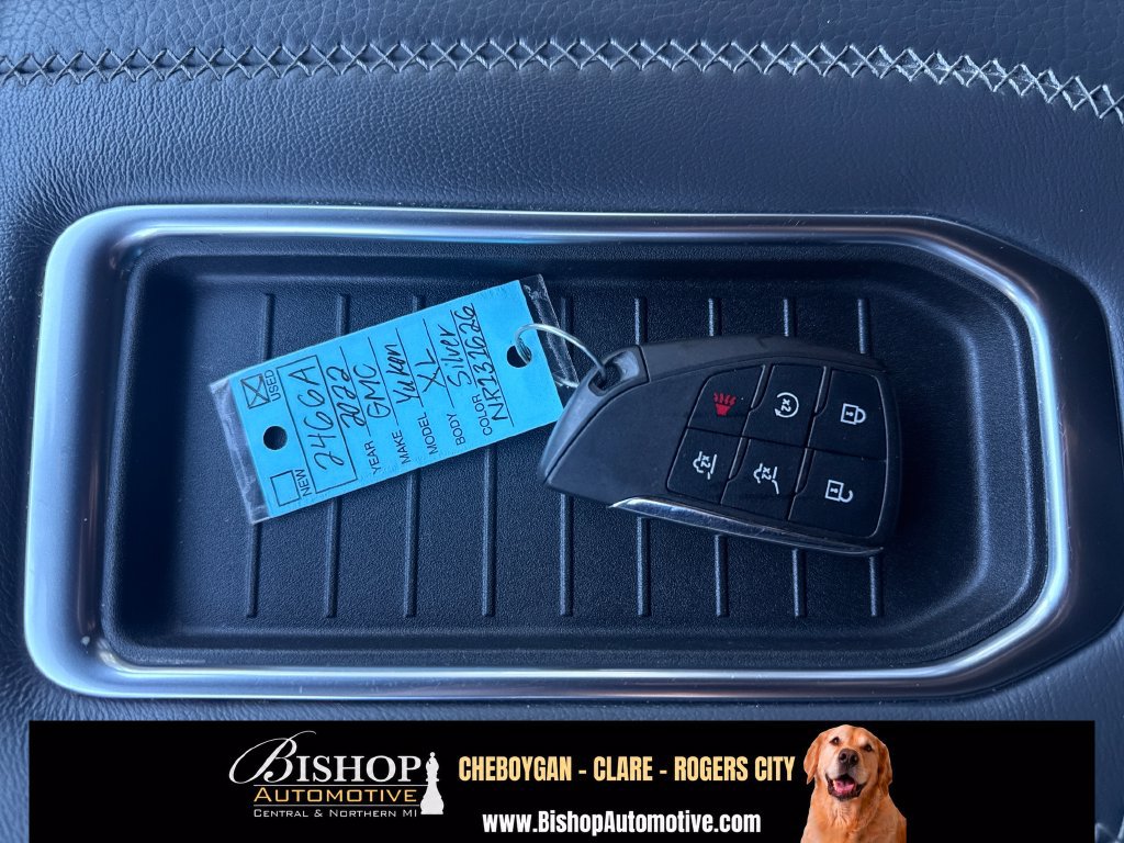 Used 2022 GMC Yukon XL Denali w/ Advanced Technology Package AWD/4WD image 27