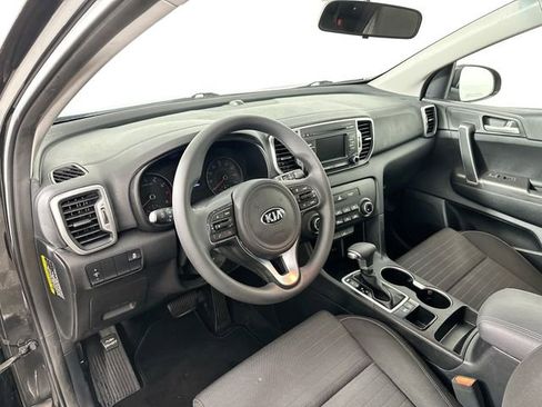 Used 2017 Kia Sportage LX w/ LX Popular Package image 18