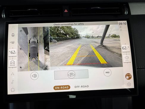 New 2026 Land Rover Discovery Sport Landmark AWD/4WD image 23
