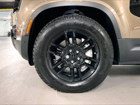 Certified 2026 Land Rover Defender 110 S AWD/4WD image 8