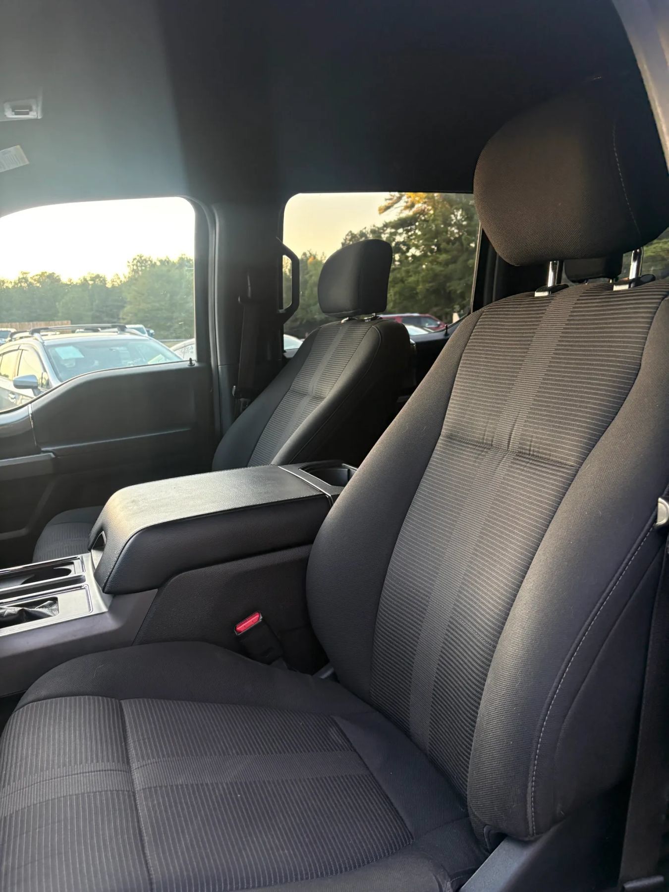 Used 2017 Ford F150 XLT w/ Equipment Group 302A Luxury AWD/4WD image 12