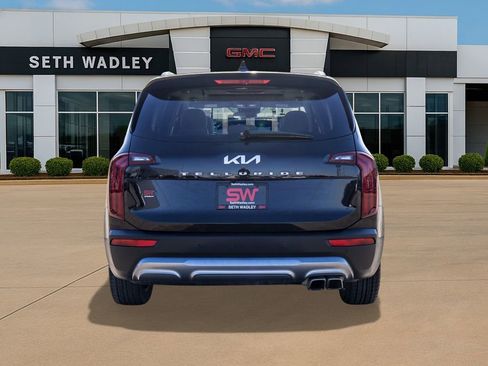 Used 2022 Kia Telluride S image 6