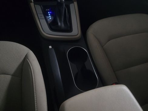 Used 2018 Hyundai Elantra SEL FWD image 26