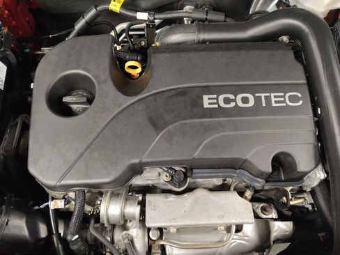 Used 2020 Chevrolet Equinox LT FWD image 30