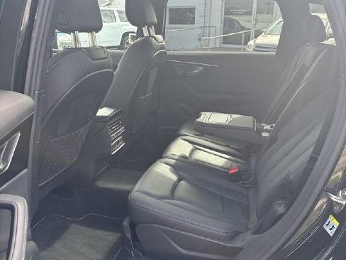 Used 2025 Audi Q7 3.0T Premium Plus image 18