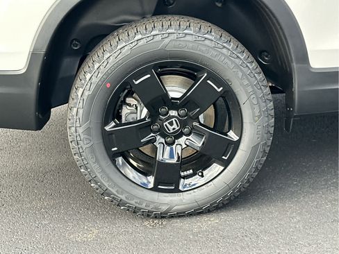 New 2026 Honda Ridgeline Black Edition image 8