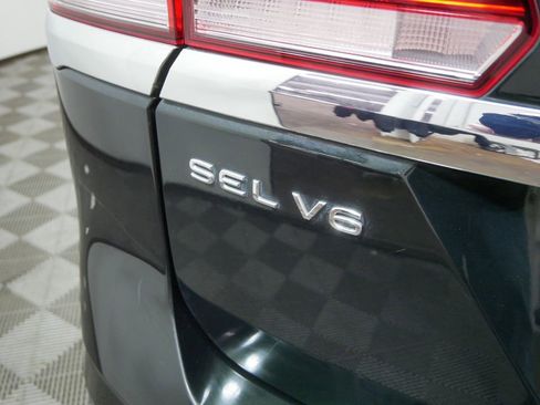 Used 2021 Volkswagen Atlas SEL Premium image 5