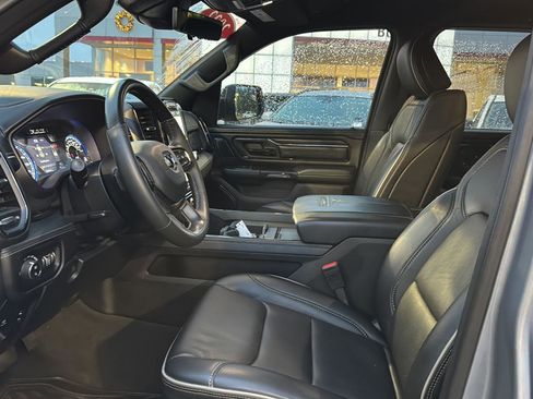 Used 2022 RAM 1500 Limited image 8