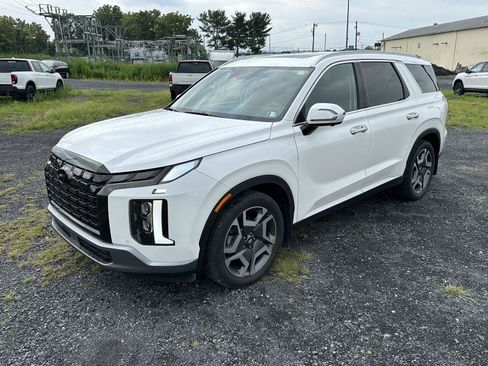 Used 2023 Hyundai Palisade SEL w/ Premium Package AWD/4WD image 4