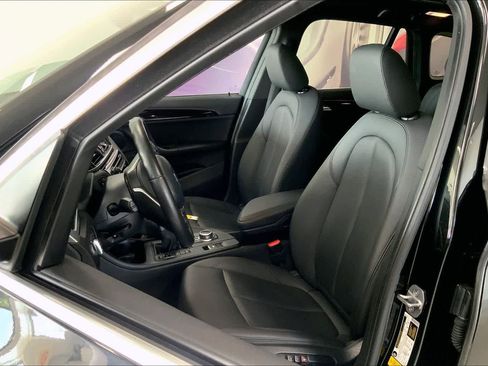 Used 2019 BMW X1 xDrive28i AWD/4WD image 9
