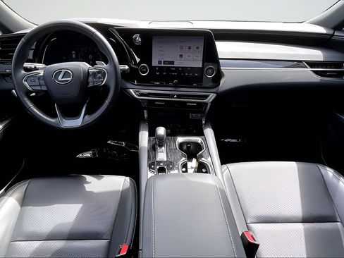 Used 2024 Lexus RX 350 FWD w/ Technology Package image 5