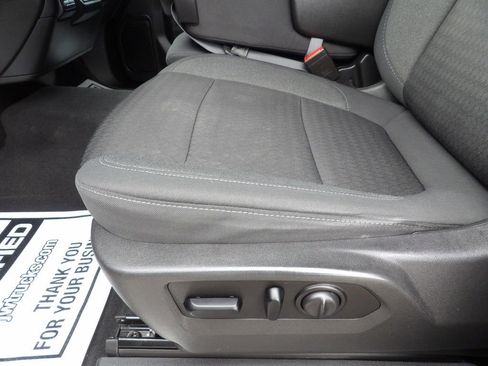 Used 2022 Chevrolet Silverado 3500 LT w/ Convenience Package image 18