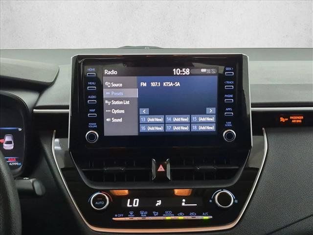 Used 2020 Toyota Corolla LE FWD image 17