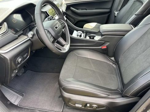 New 2026 Jeep Grand Cherokee Altitude AWD/4WD image 12