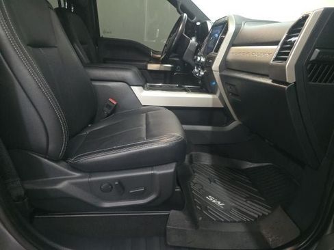 Used 2022 Ford F250 Lariat w/ Tremor Off-Road Package AWD/4WD image 3
