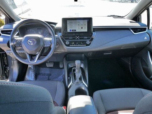 Used 2024 Toyota Corolla SE image 18