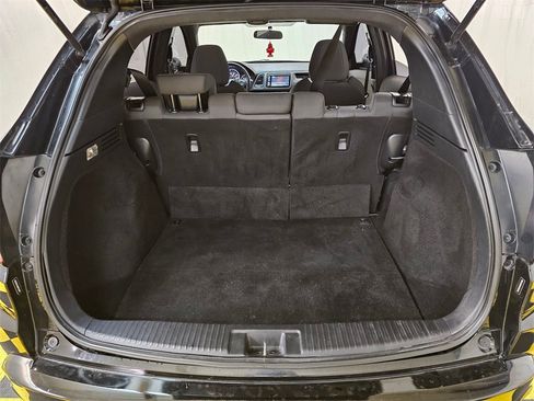 Used 2019 Honda HR-V Sport image 14