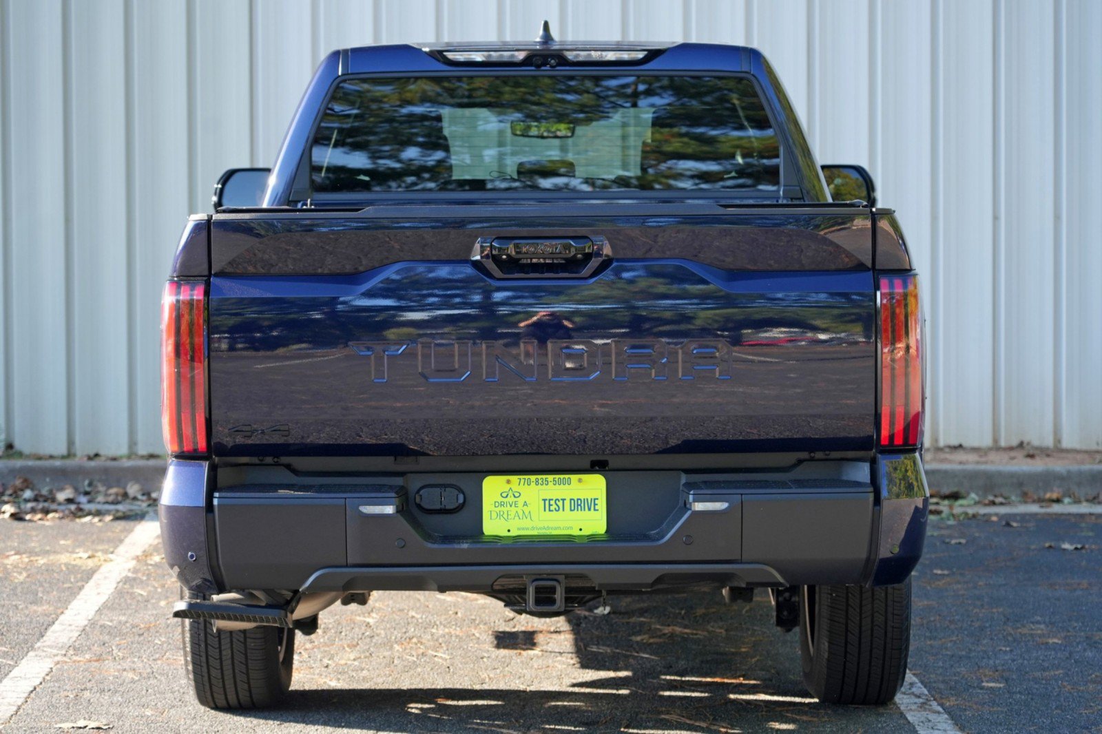 Used 2025 Toyota Tundra Limited AWD/4WD image 55