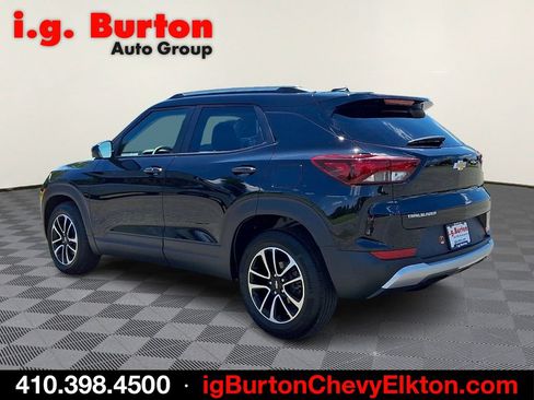 Used 2026 Chevrolet TrailBlazer LT w/ Convenience Package FWD image 4