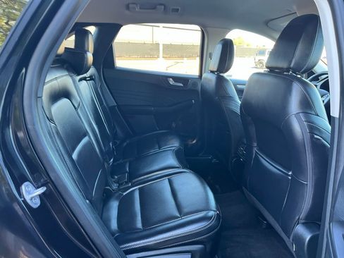 Used 2021 Ford Escape SEL w/ Technology Package image 15