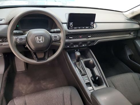 Certified 2025 Honda Accord SE image 19