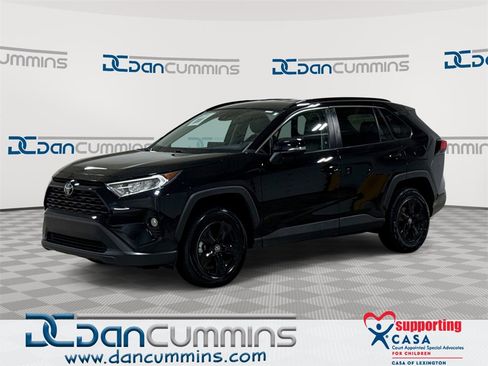 Used 2021 Toyota RAV4 XLE image 1