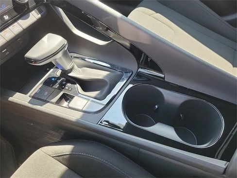 New 2025 Hyundai Elantra SEL image 12